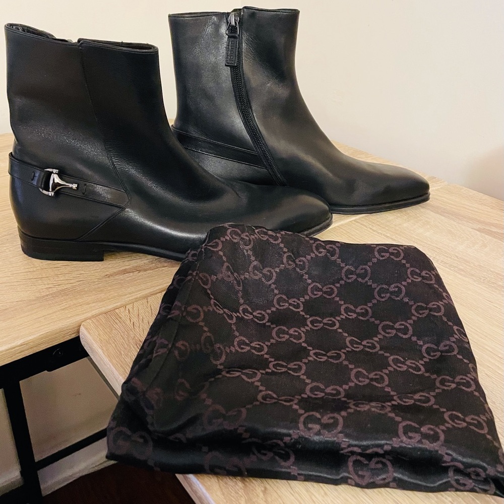 Gucci Men’s horsebit leather boots (new without tags)